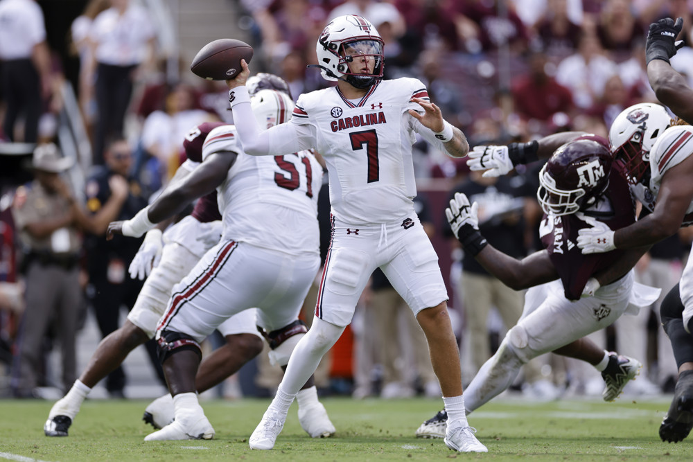 South Carolina Gamecocks quarterback Spencer Rattler (7) passes the ball during a college football game against the Texas A&M Aggies on October 28, 2023 at Kyle Field in College Station, Texas.