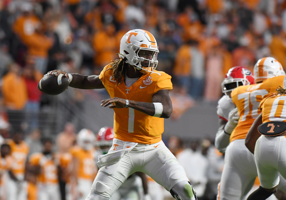 Tennessee Volunteers Quarterback Joe Milton III (7) passes the ball during the college football game between the Georgia Bulldogs and the Tennessee Volunteers on November 18, 2023, at Neyland Stadium in Knoxville, TN. 